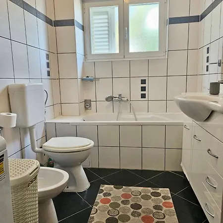 Apartman Anna *