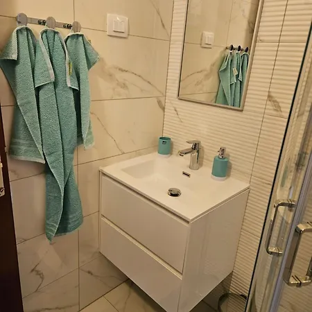 Anna Apartman
