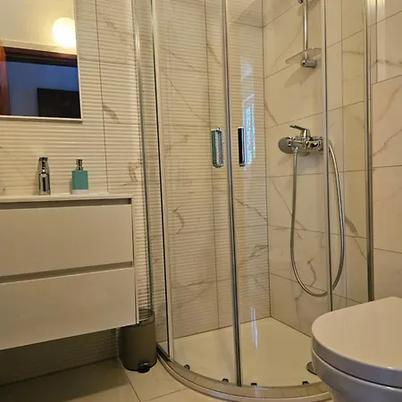 Anna Apartmán Omišalj